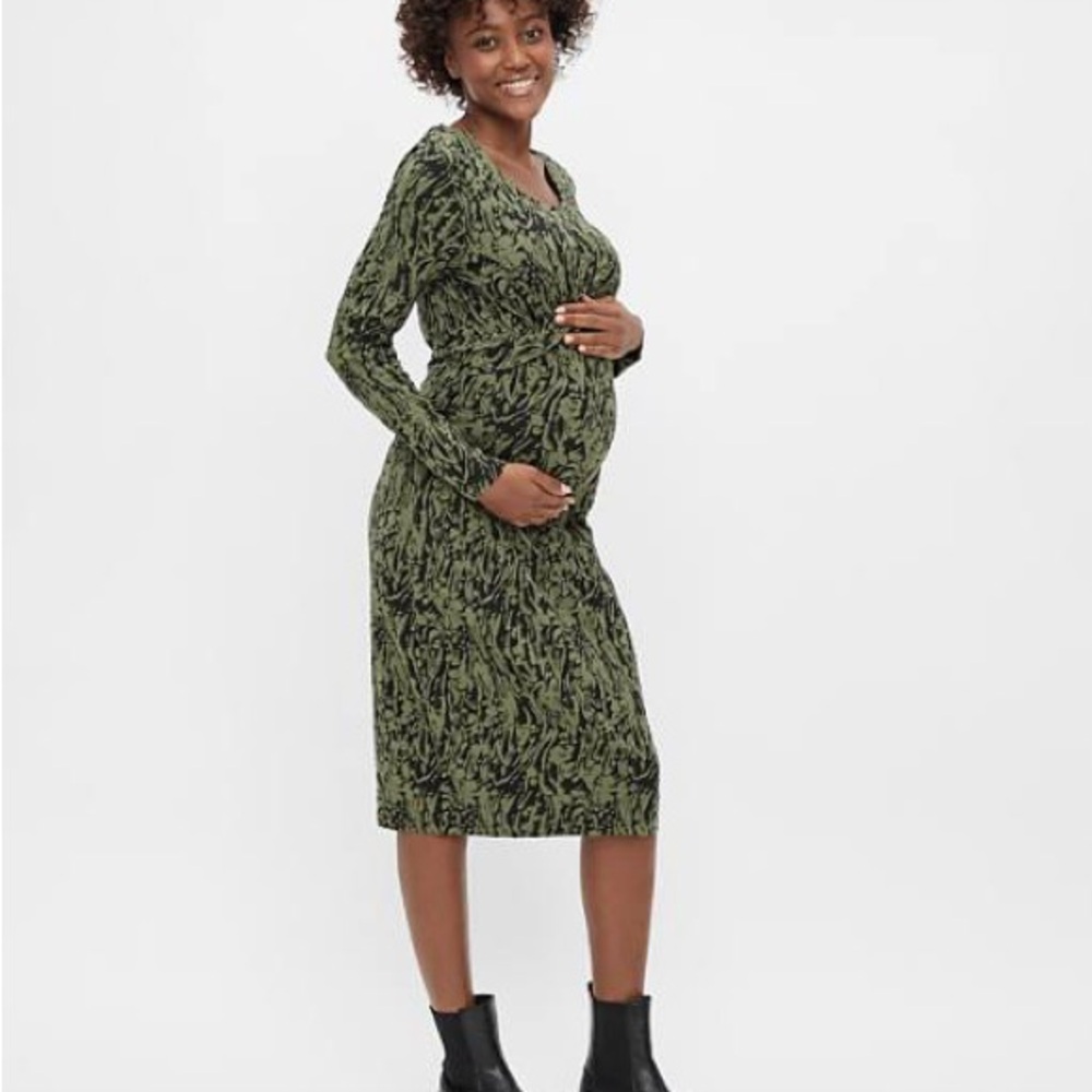 Mamalicious Maternity long sleeve midi dress in khaki abstract print